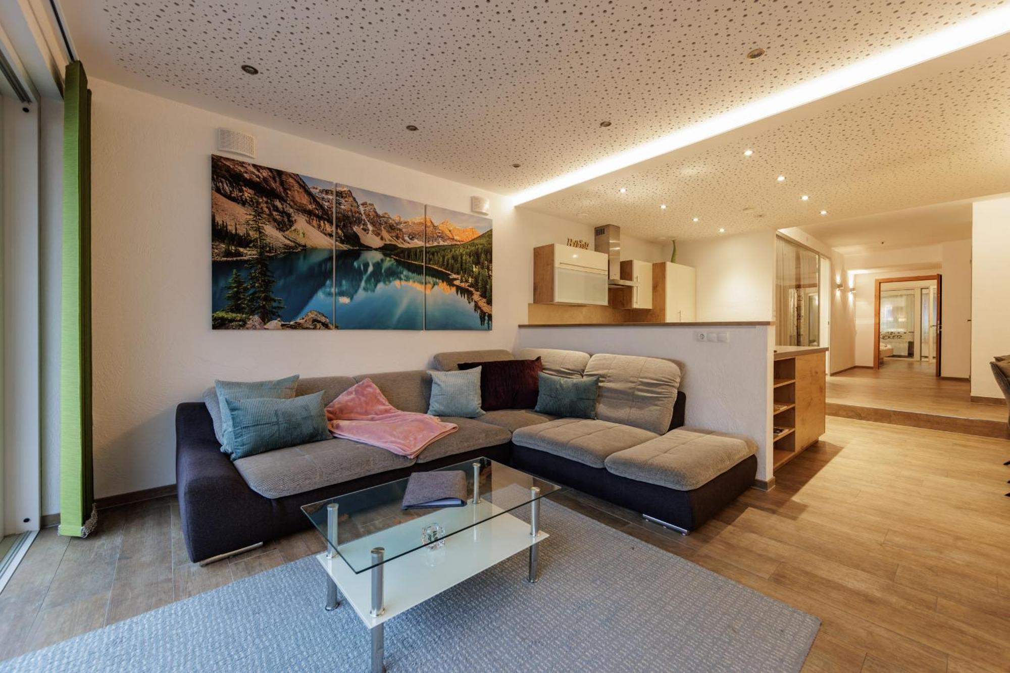 Apartmenthaus Goldeck Ried im Oberinntal Exterior foto