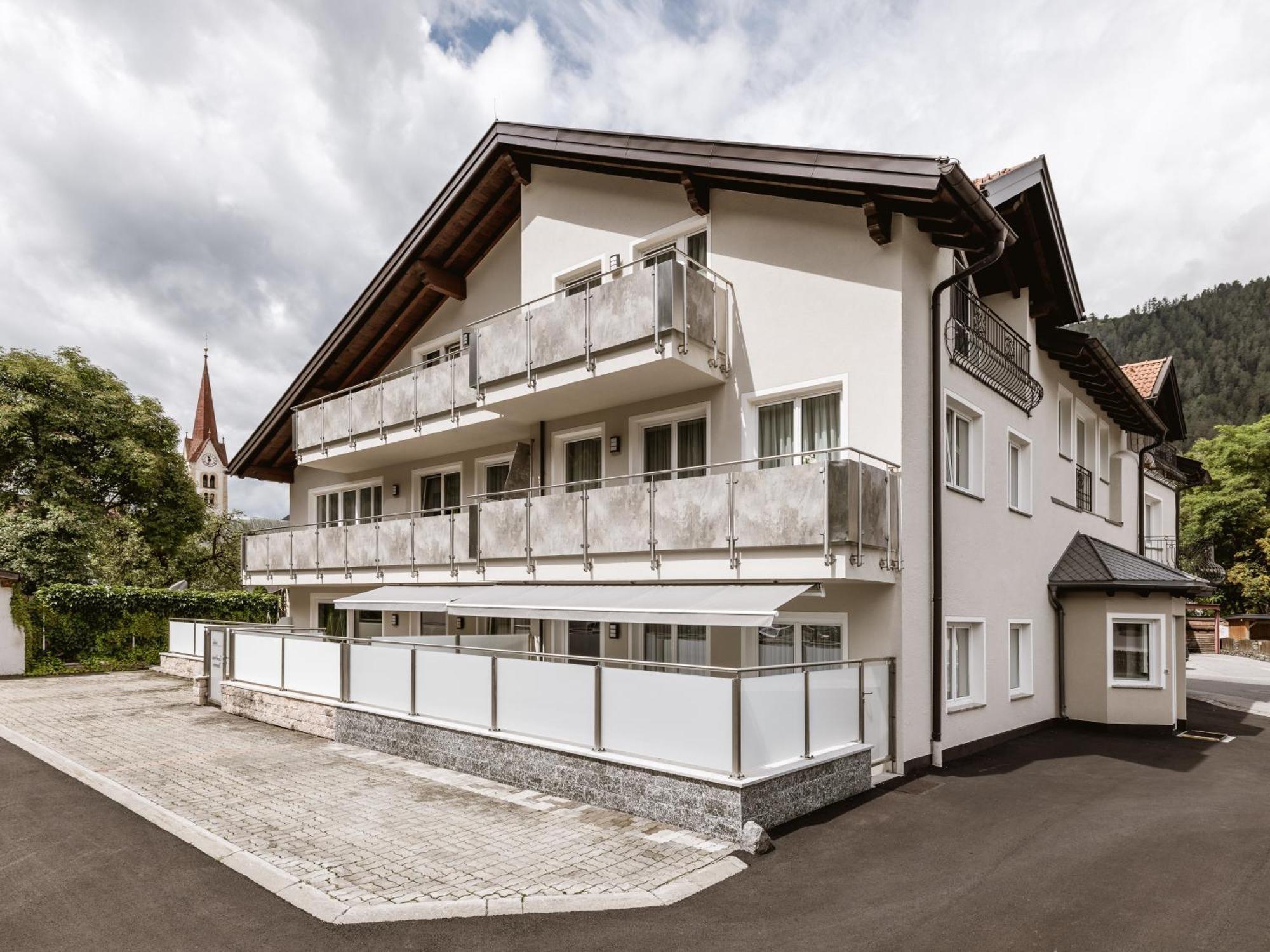 Apartmenthaus Goldeck Ried im Oberinntal Exterior foto